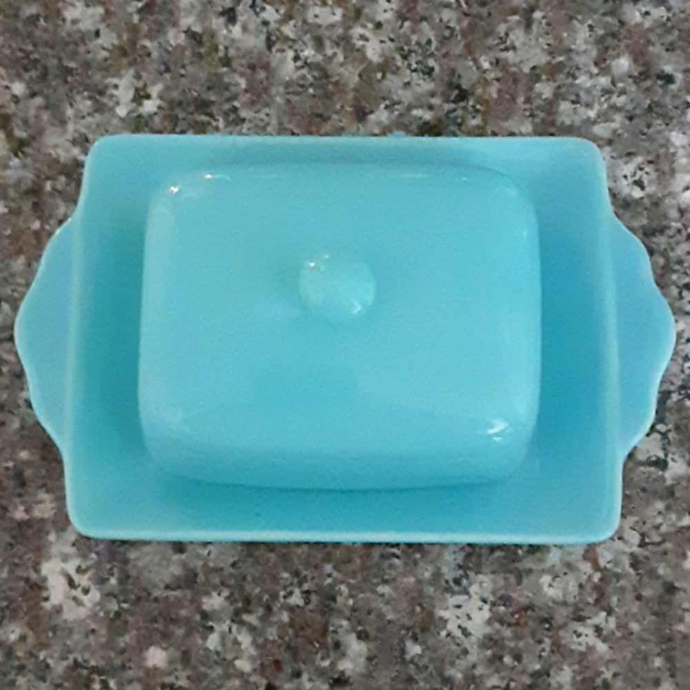 BISCUIT VINTAGE CERAMIC BUTTER DISH WITH  LID